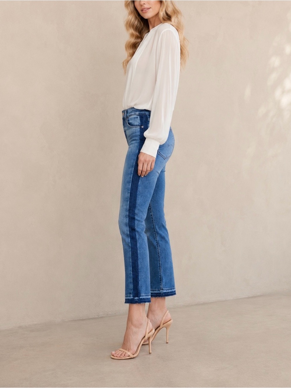 HUDSON Tilda Crop Cigarette Jeans Side Stripe Raw Hem Mid Rise Stretch Size 26